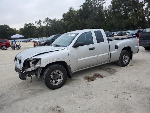  Salvage Mitsubishi Raider