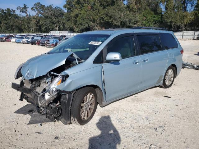  Salvage Toyota Sienna