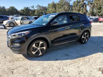  Salvage Hyundai TUCSON