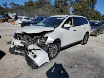  Salvage Nissan Pathfinder