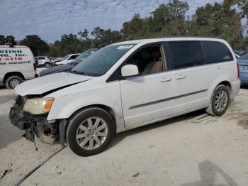  Salvage Chrysler Minivan