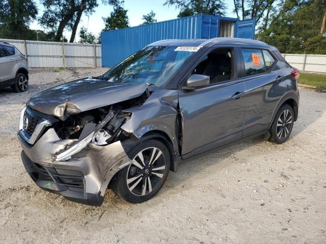  Salvage Nissan Kicks