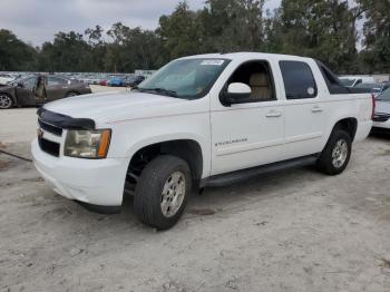  Salvage Chevrolet Avalanche