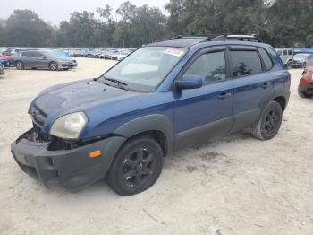  Salvage Hyundai TUCSON