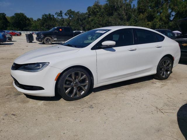  Salvage Chrysler 200