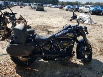  Salvage Harley-Davidson Flhcs