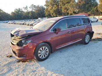  Salvage Chrysler Pacifica