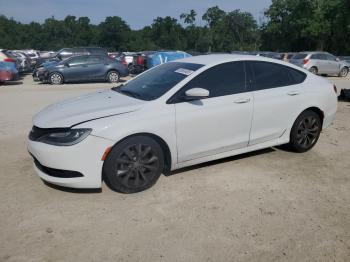  Salvage Chrysler 200