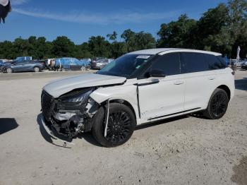  Salvage Lincoln Corsair