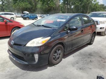  Salvage Toyota Prius
