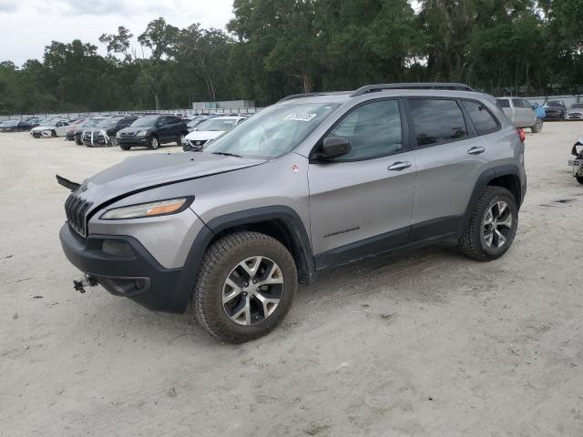  Salvage Jeep Cherokee