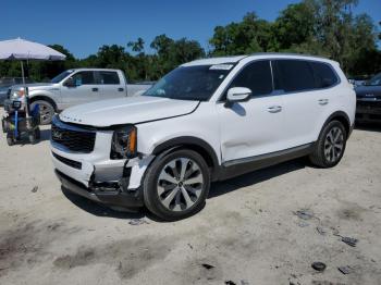  Salvage Kia Telluride