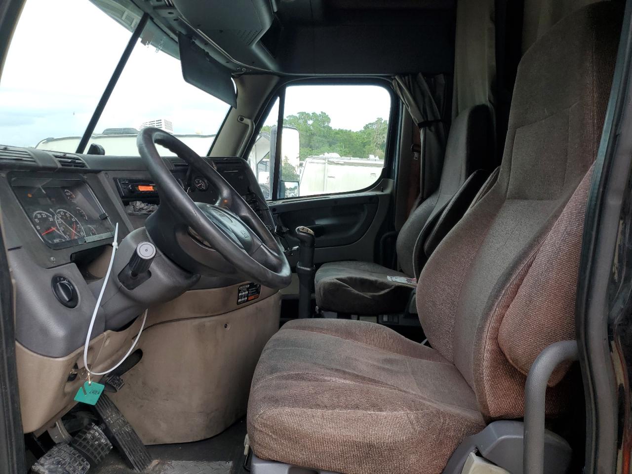 Freightliner Cascadia 1 Image 6