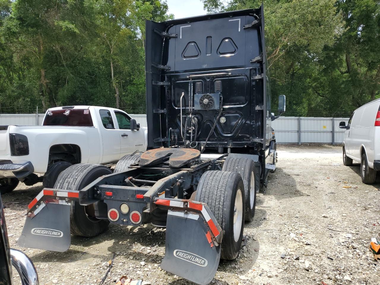 Freightliner Cascadia 1 Image 5