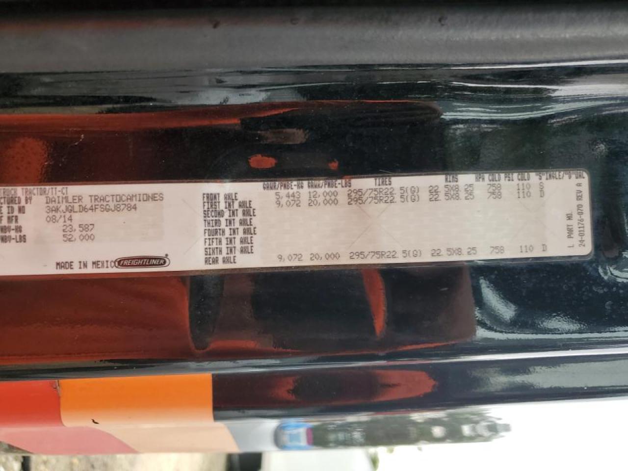 Freightliner Cascadia 1 Image 8