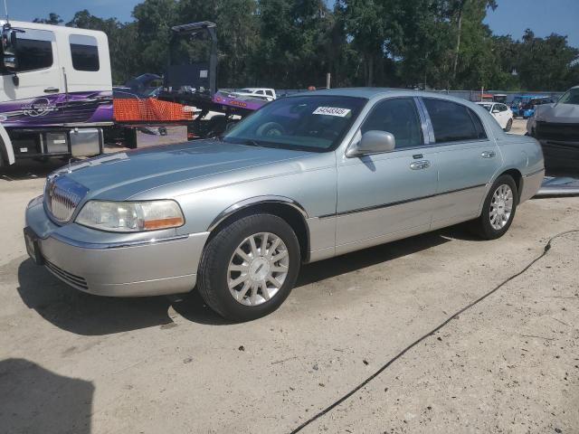  Salvage Lincoln Towncar