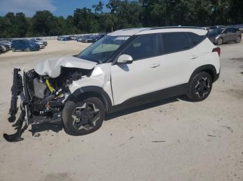  Salvage Kia Seltos
