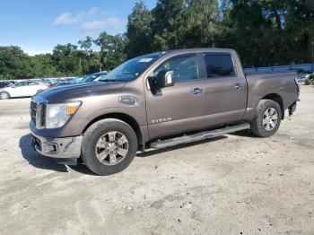  Salvage Nissan Titan