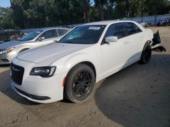  Salvage Chrysler 300