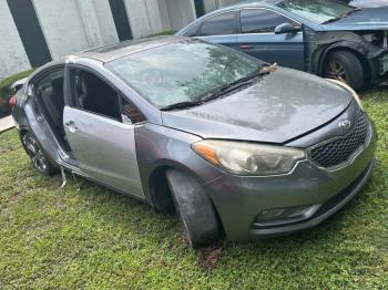  Salvage Kia Forte