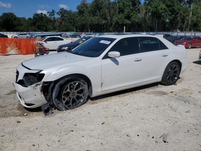  Salvage Chrysler 300
