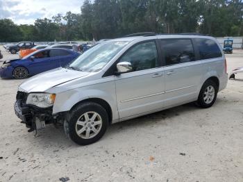  Salvage Chrysler Minivan
