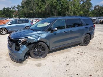  Salvage Kia Carnival