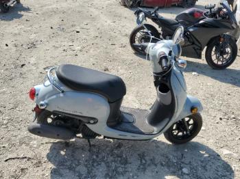  Salvage Honda Chf50