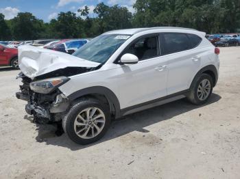 Salvage Hyundai TUCSON