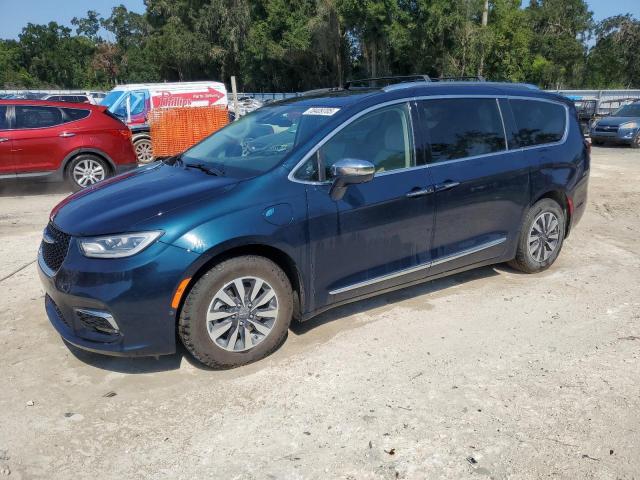  Salvage Chrysler Pacifica