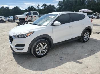  Salvage Hyundai TUCSON