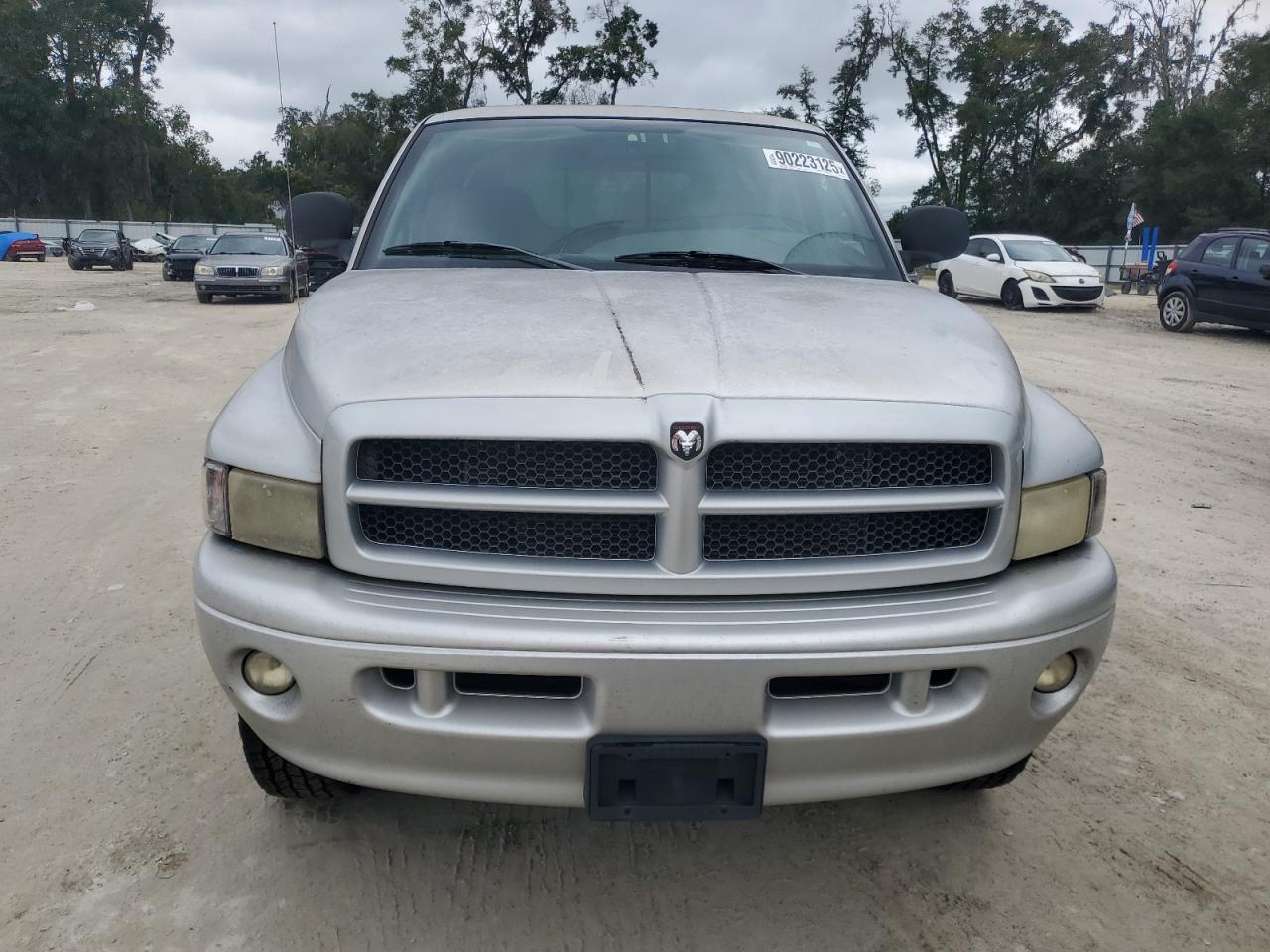Dodge Ram 2500 Image 3