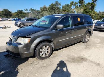  Salvage Chrysler Minivan