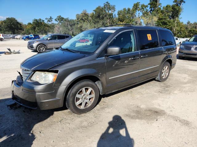  Salvage Chrysler Minivan