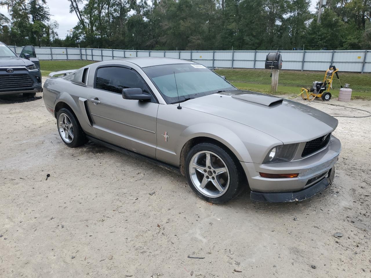 Ford Mustang Image 7