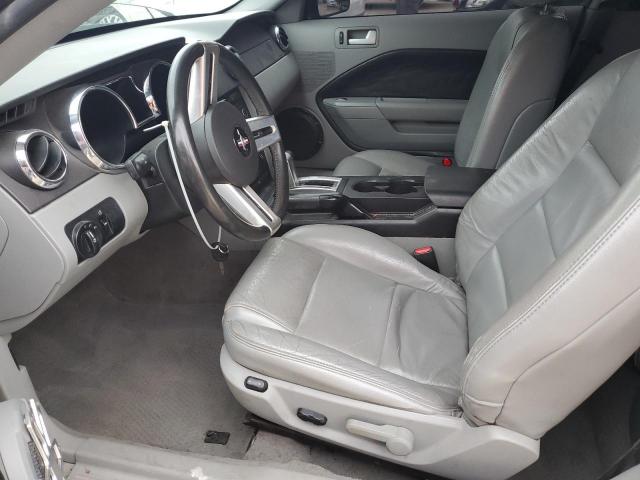 Ford Mustang Image 6