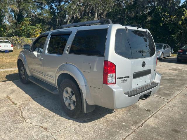 Nissan Pathfinder Le Image 3