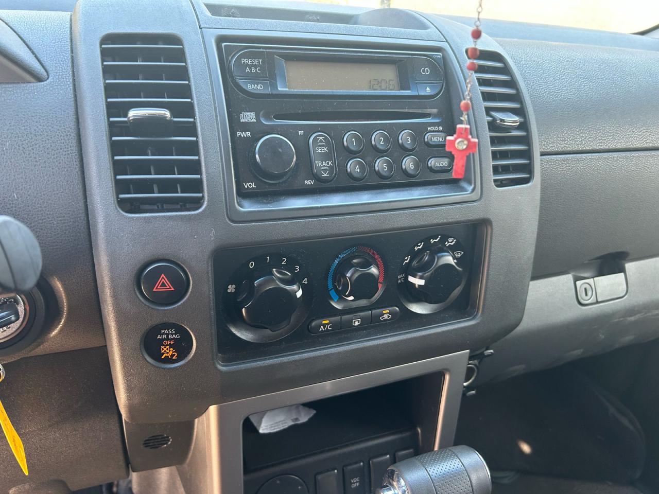 Nissan Pathfinder Le Image 13