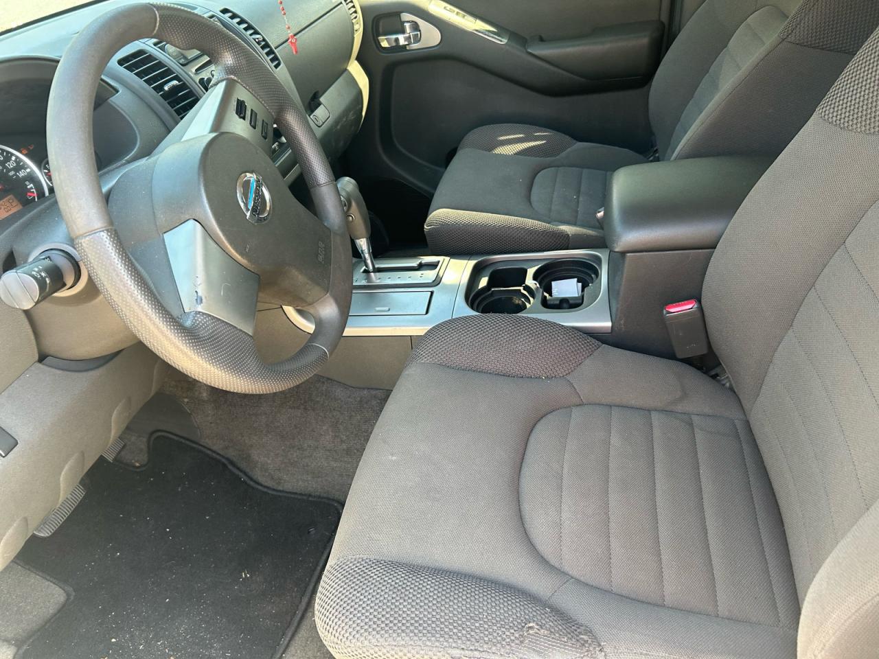 Nissan Pathfinder Le Image 9