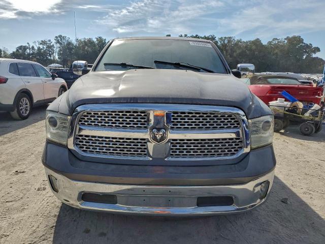 Ram 1500 Laramie Image 8
