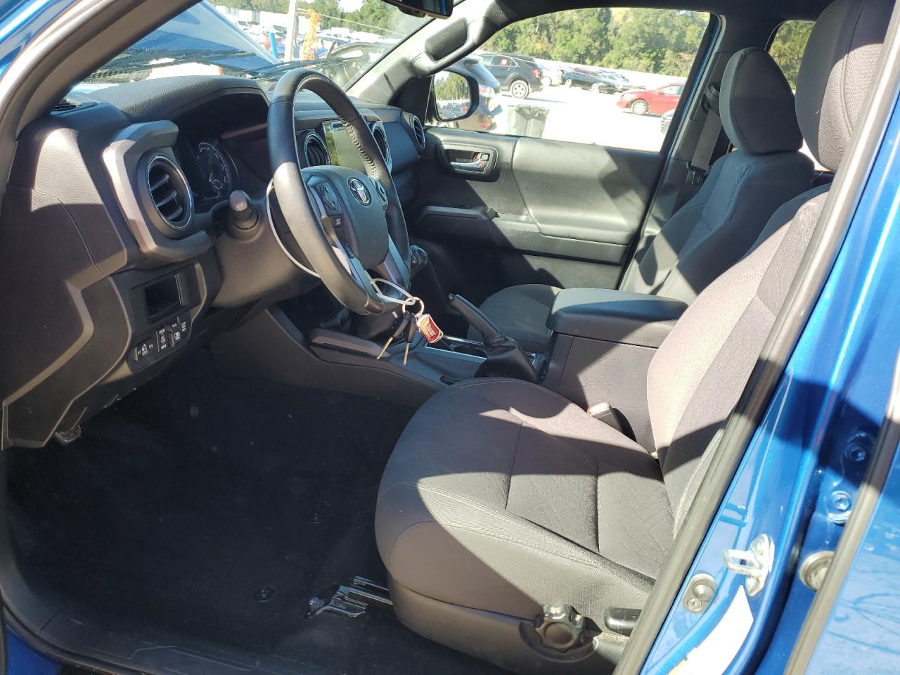 Toyota Tacoma Double Cab Image 7