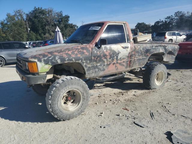  Salvage Toyota Pickup
