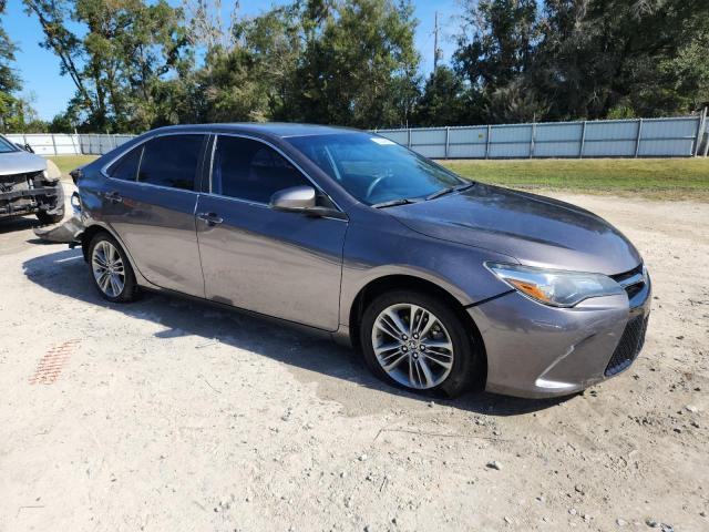 Toyota Camry Le Image 5