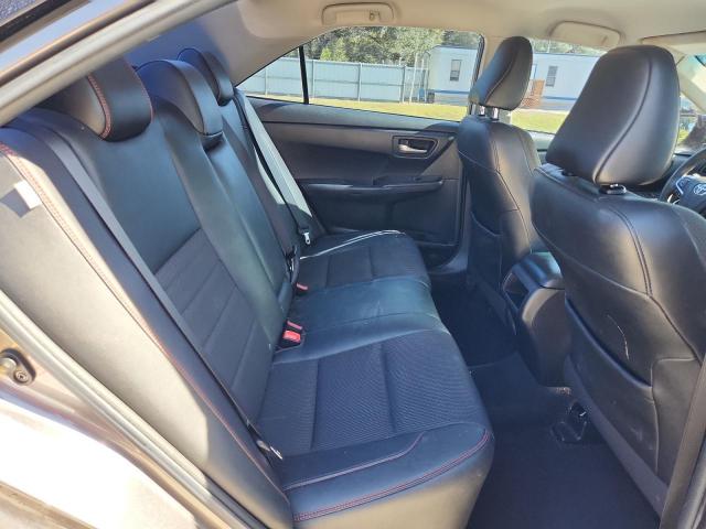 Toyota Camry Le Image 12