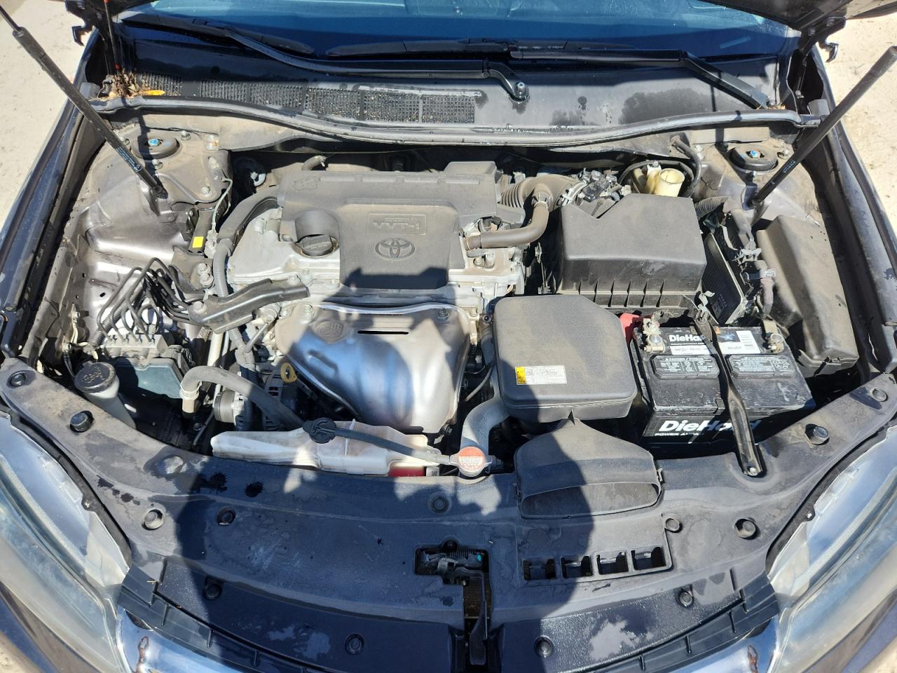 Toyota Camry Le Image 11