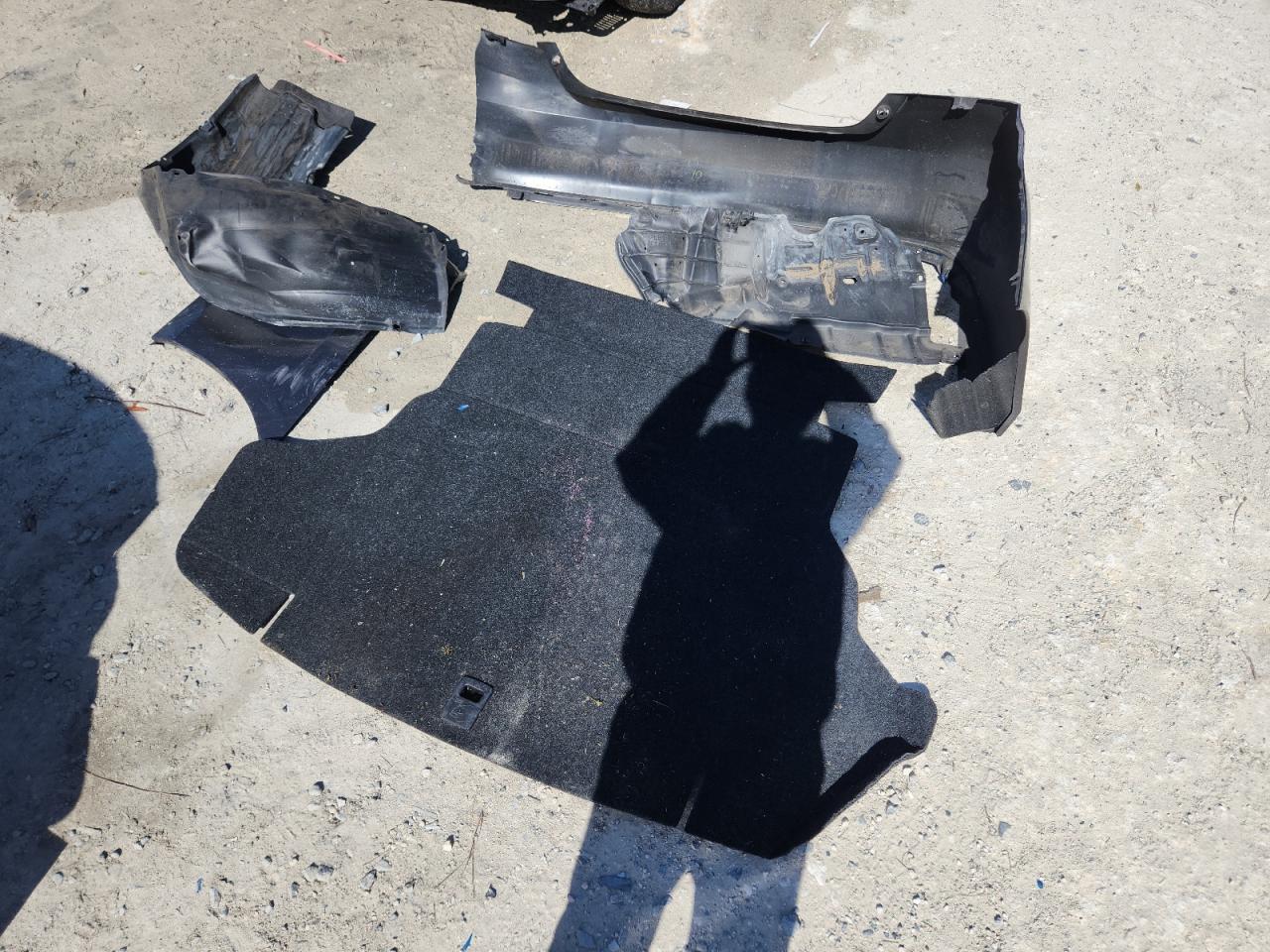 Toyota Camry Le Image 13