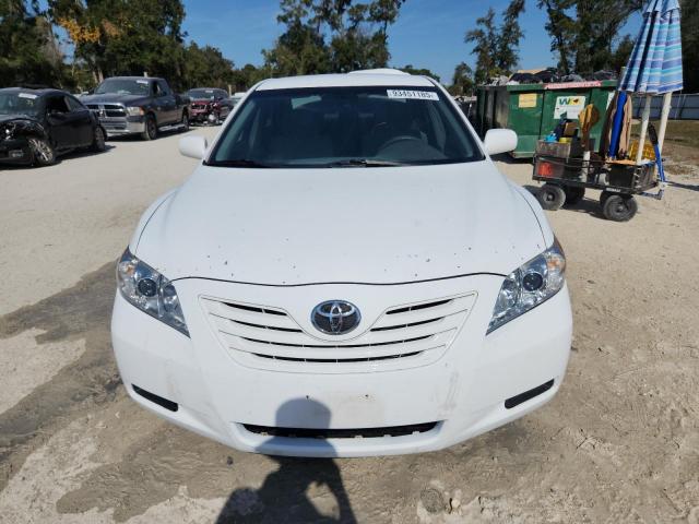 Toyota Camry Ce Image 2