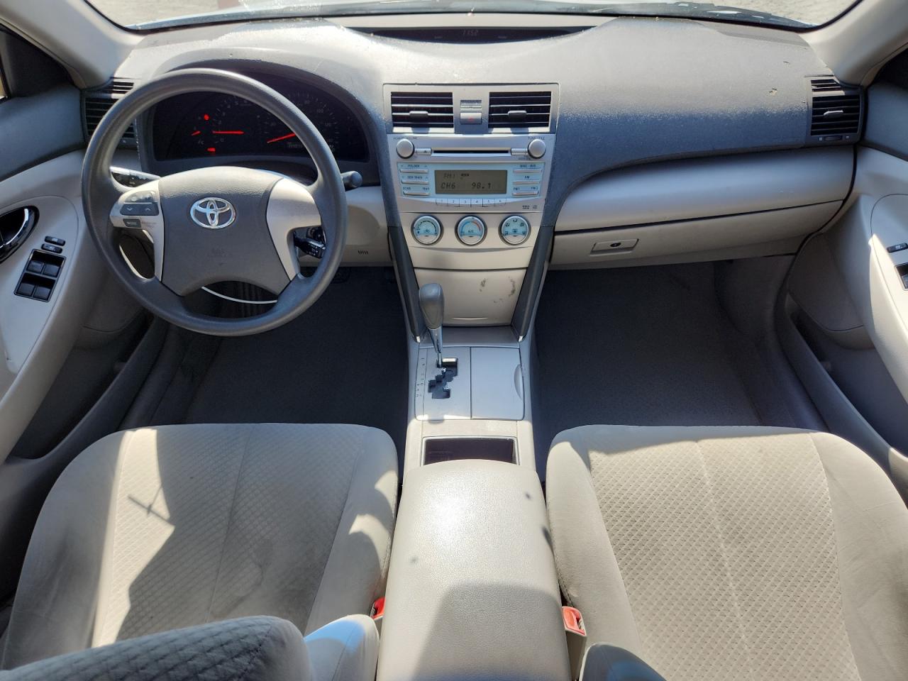 Toyota Camry Ce Image 10