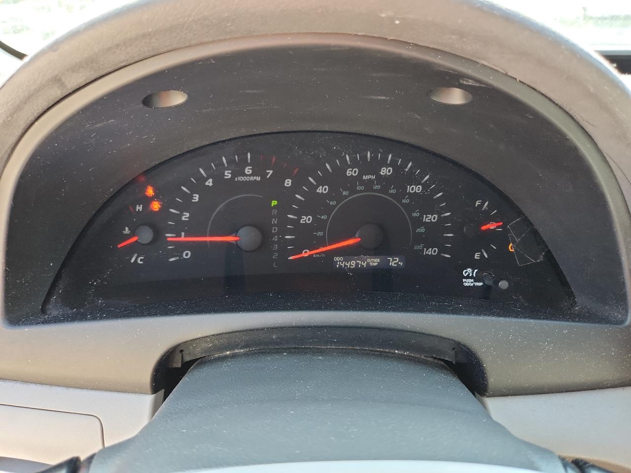 Toyota Camry Ce Image 8