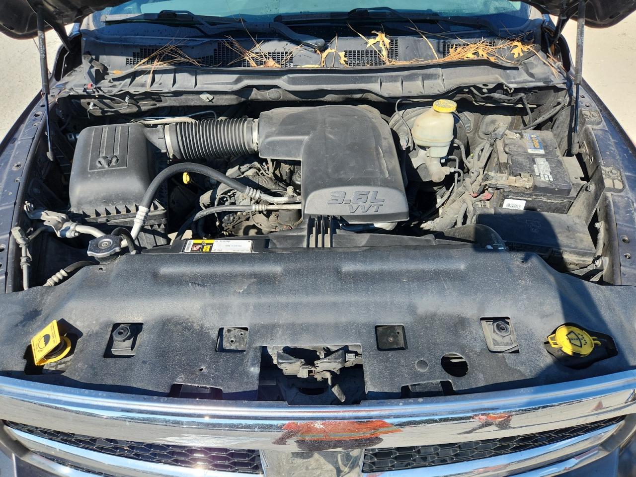 Ram 1500 Slt Image 6